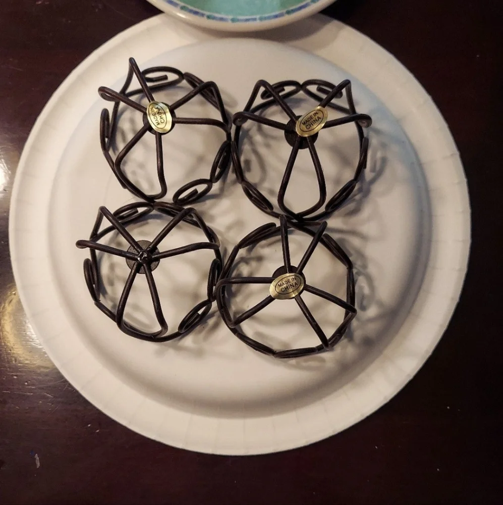 NWOT SOUTHERN LIVING ART DECO VOTIVE CANDLE HOLDER SET OF 4 METAL/GLASS